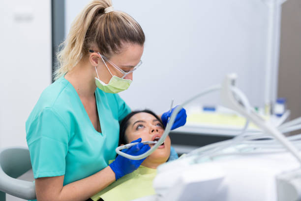 Best Emergency Tooth Extraction in Shafter, CA